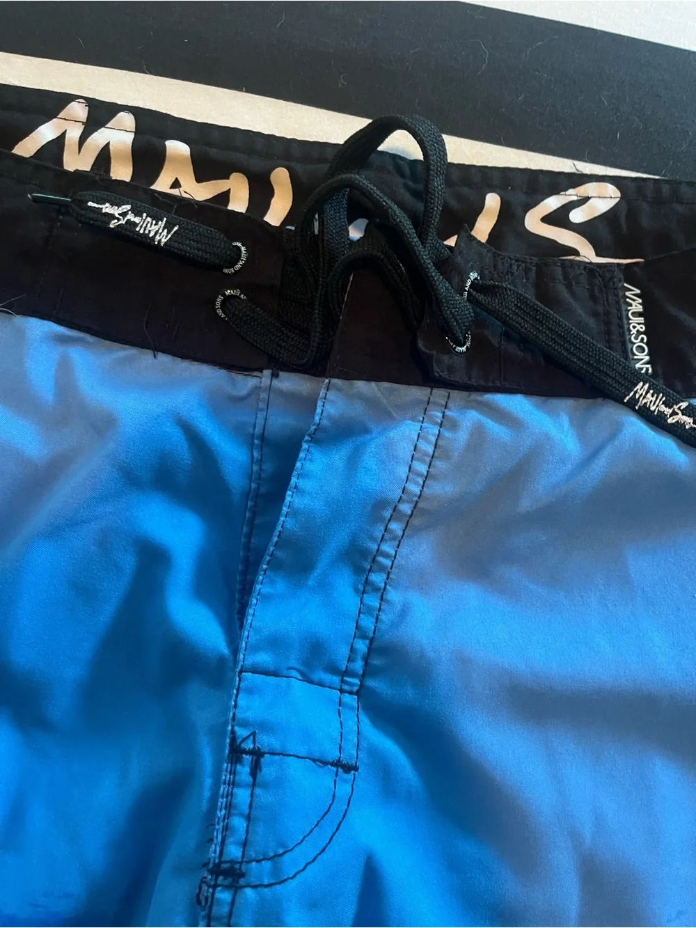 Maui and Sons Men's Blue and Black Striped Swim Trunks